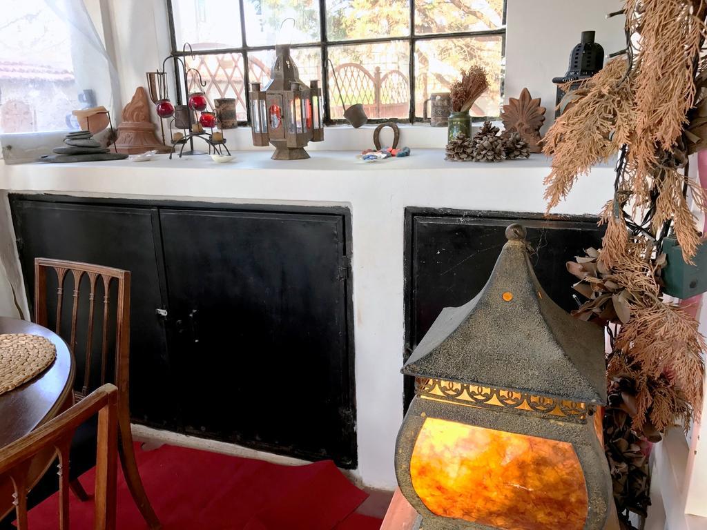 Gallery Basement In Villa Vravrona Markópoulon エクステリア 写真